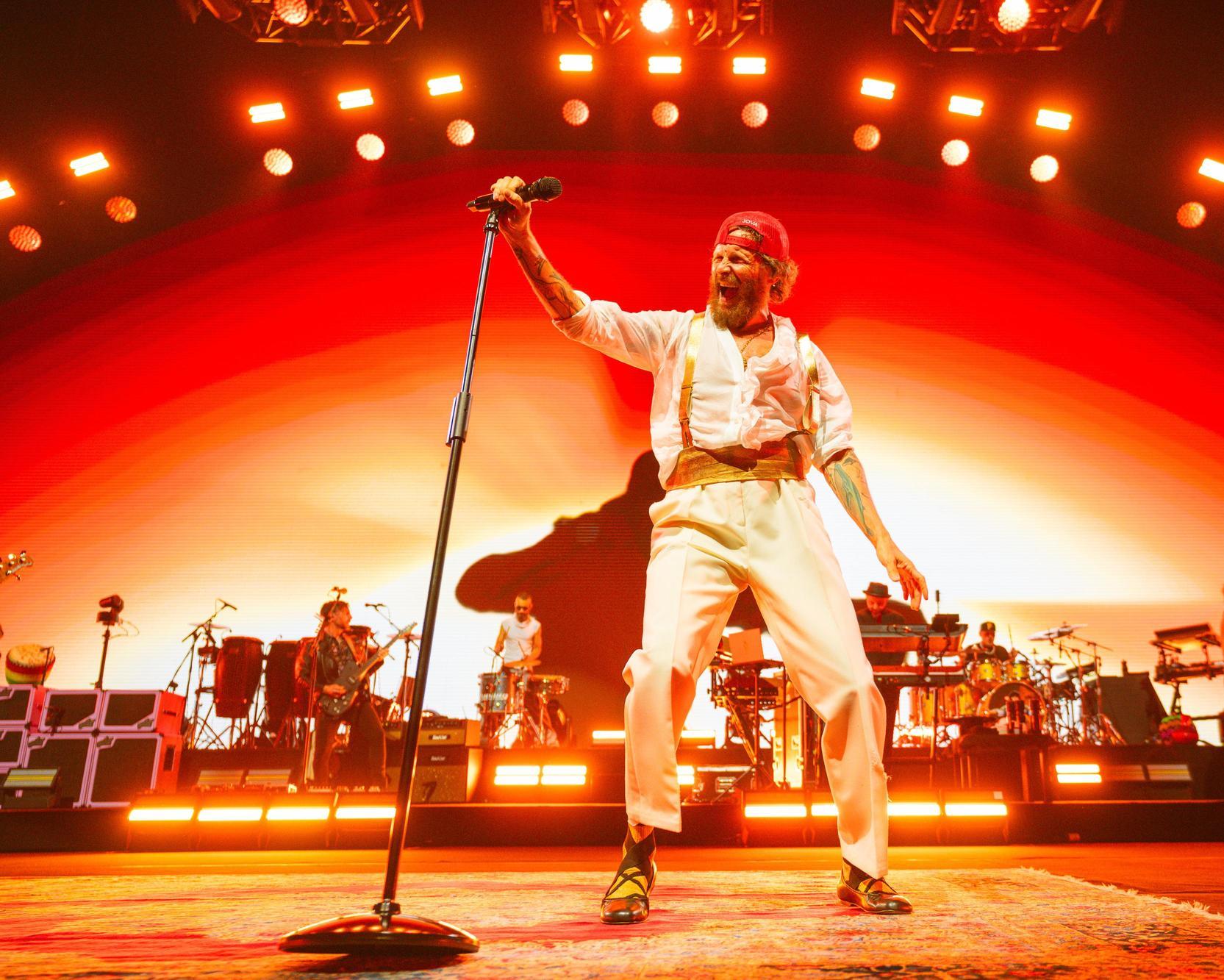due giorni di festa con jovanotti da Ilrestodelcarlino.it due giorni di festa con jovanotti