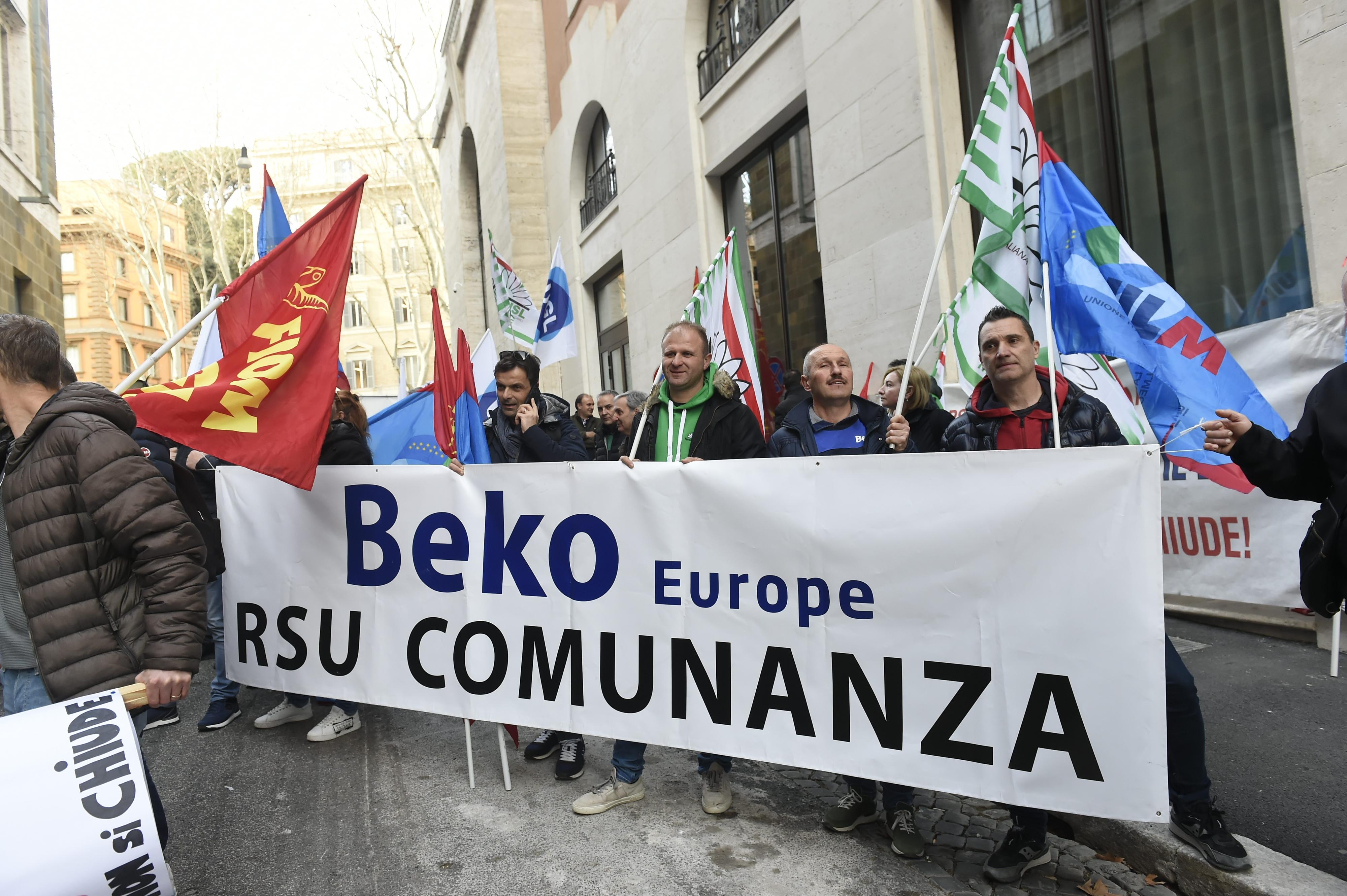 Esuberi Beko da Ilrestodelcarlino.it Esuberi Beko si apre uno spiraglio La multinazionale | pronti a trattare