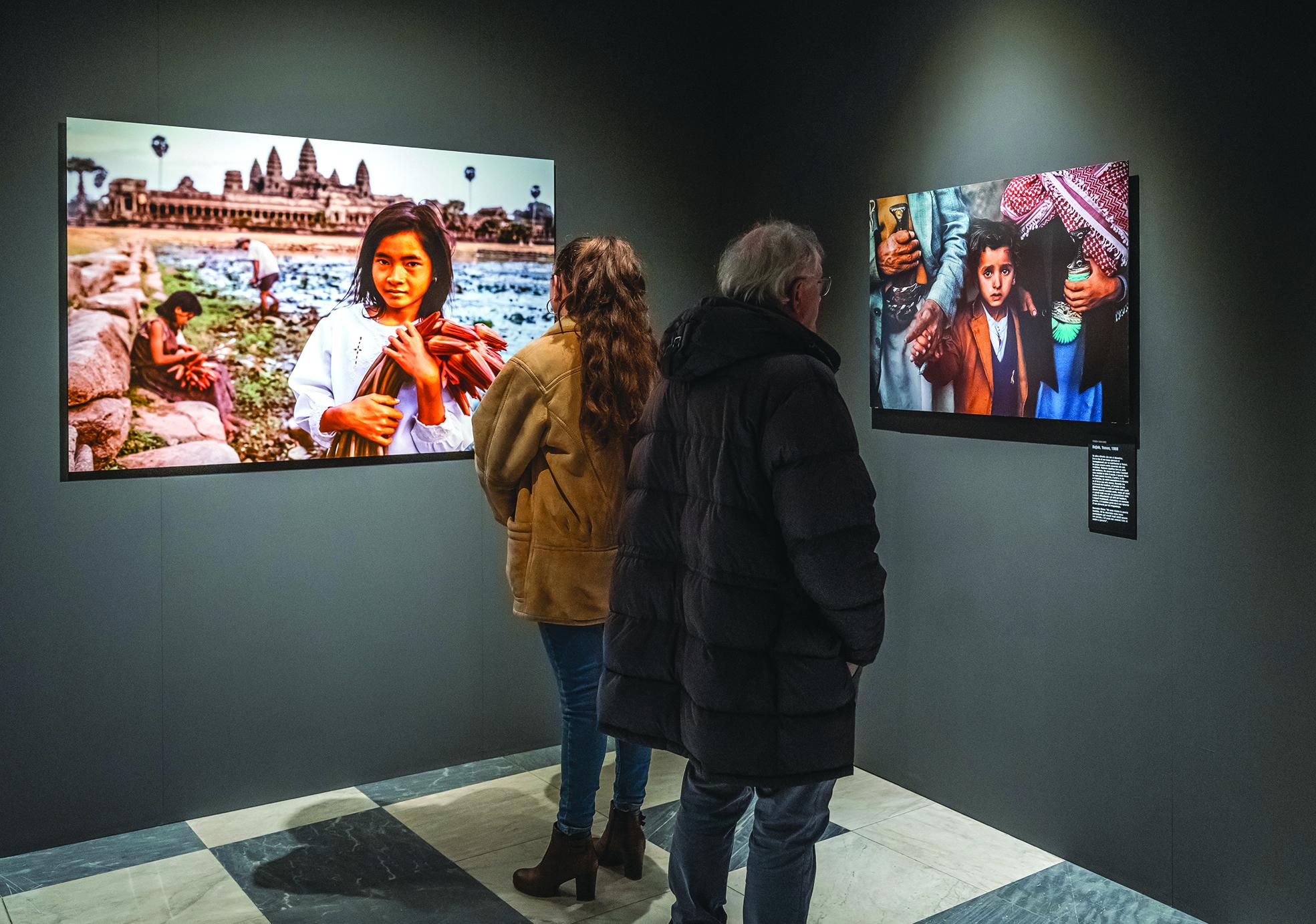 McCurry Children da Ilrestodelcarlino.it McCurry - Children | viaggio nella speranza