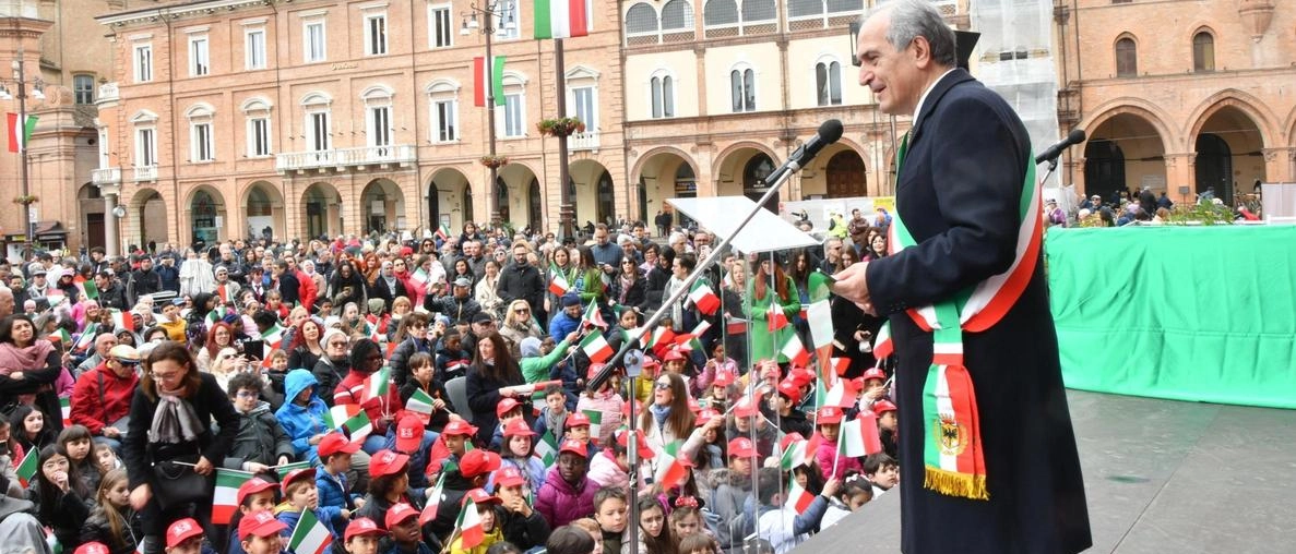 Il sindaco Zattini ha ricordato il sacrificio di quanti hanno lottato per uscire dall’oppressione della dittatura