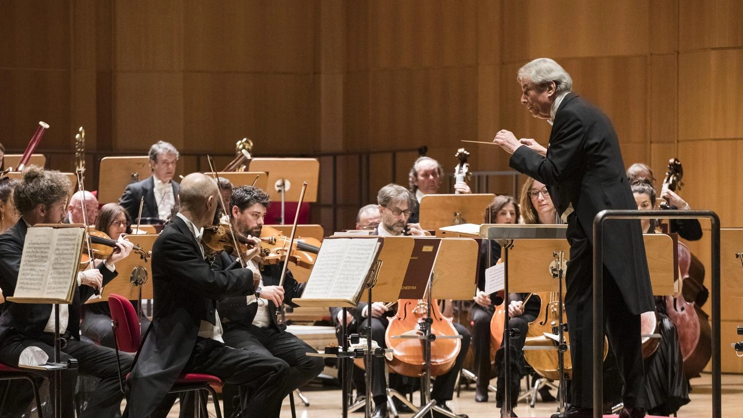 Haenchen, l’omaggio a Bruckner con l’Orchestra del Comunale