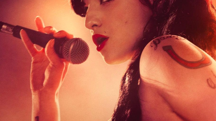 Amy Winehouse - Figure 1