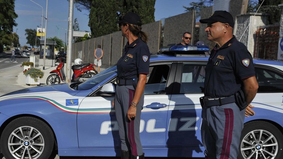 Incidente in borgo San Giuliano: l’automobilista rintracciato grazie a un testimone