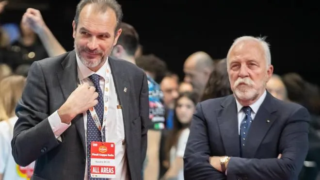 Massimo Righi con Mosna, presidente (dimissionario) della Lega Volley