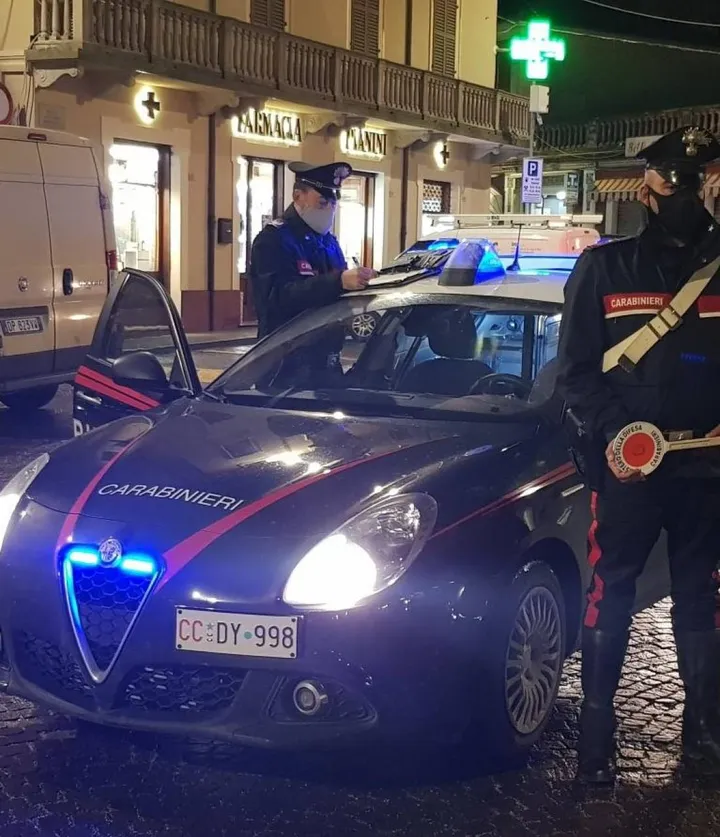 I carabinieri hanno trovato il gestore del circolo Arci che serviva il caffè ai suoi clienti