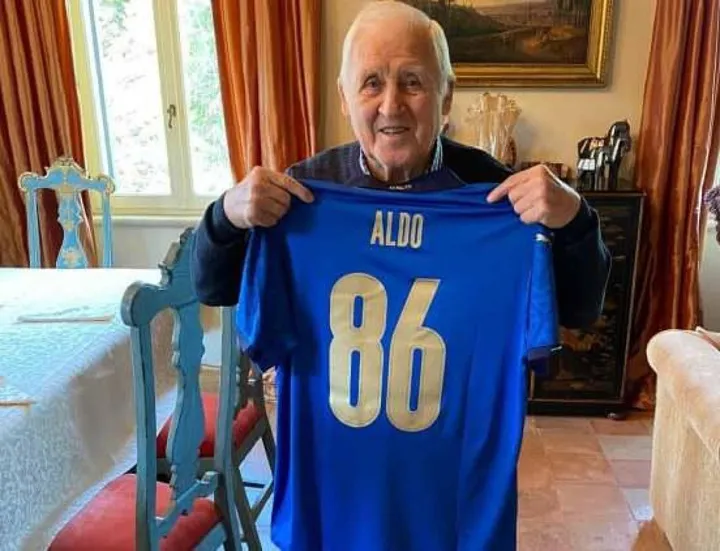 Per papà Mancini la maglia azzurra con il numero dei suoi anni, 86