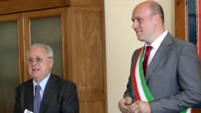 Gino Pasotti con il sindaco di Riolo Terme, Alfonso Nicolardi
