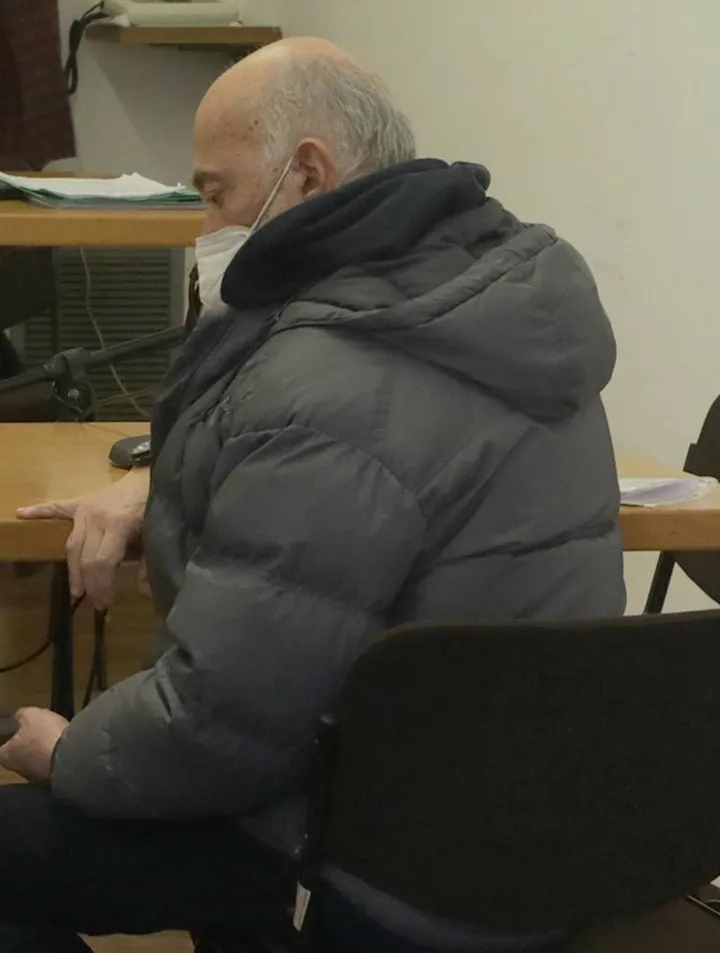 Un’immagine del dottor Mauro Passarini durante un interrogatorio in tribunale, lo scorso 26 novembre (foto Giampiero Corelli)