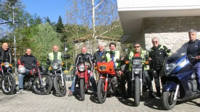 Il raduno dei. motociclisti del gruppo moturistico La Compagnia