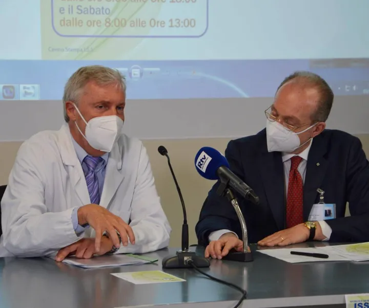 Il direttore di Cure Primarie, Agostino Ceccarini e il dg dell’Iss Francesco Bevere