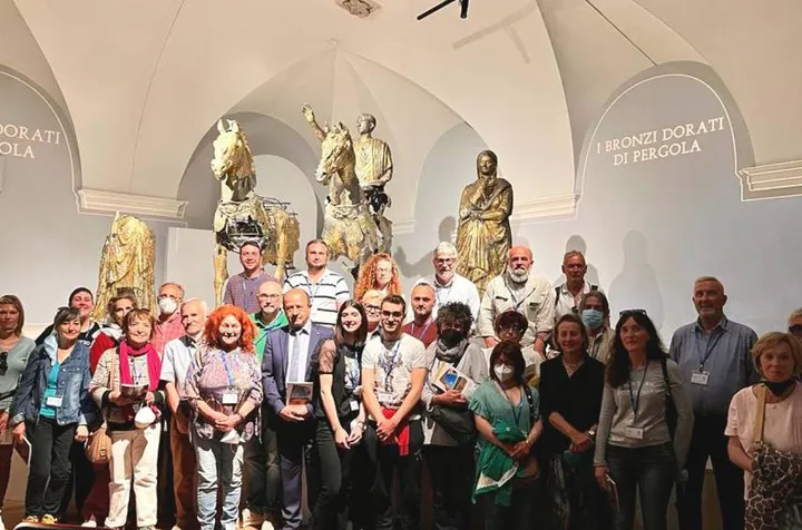 Organizzatori e partecipanti del corso per animatori turistici svoltosi a Pergola
