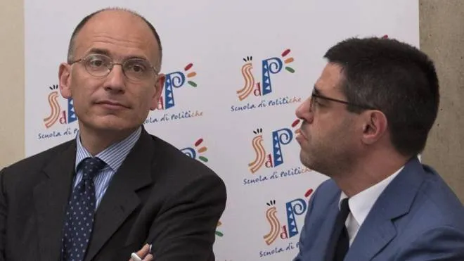 Da sinistra, il segretario nazionale del Pd Enrico Letta con Marco Meloni, coordinatore della. segreteria