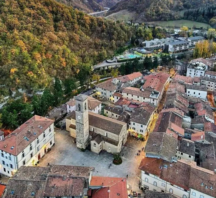 Veduta dall’alto del centro storico di Bagno di Romagna