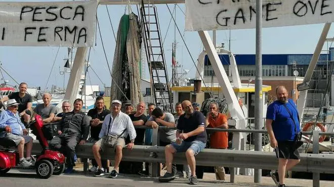 Pescatori e marinai di Fano in lotta contro il caro carburante
