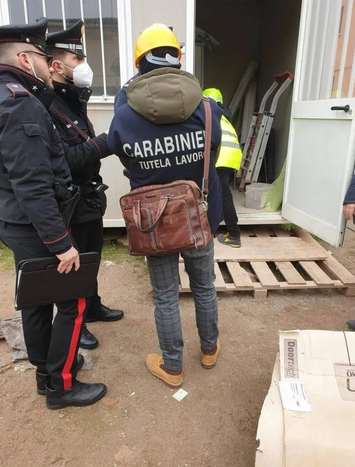 Operazione dei carabinieri del Nucleo Ispettorato del lavoro:. hanno svolto loro le indagini all’autolavaggio di Gabicce finito poi sotto accusa