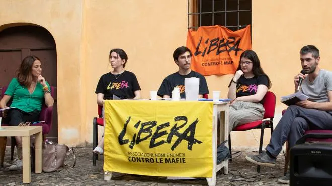 I ragazzi di Libera ieri a Palazzo Monsignani durante la presentazione del report