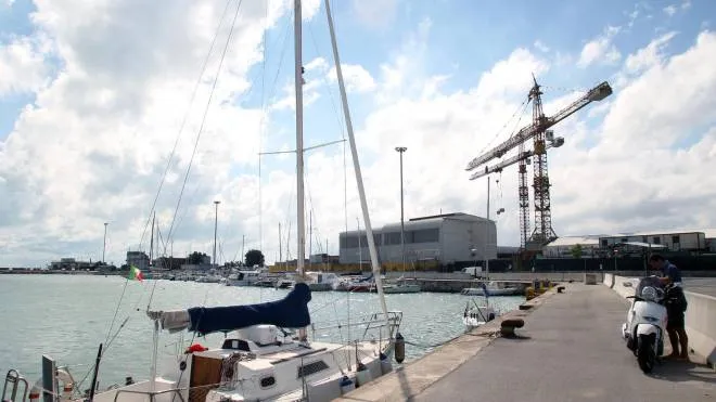 Il porto di Pesaro: non viene dragato da una dozzina d’anni
