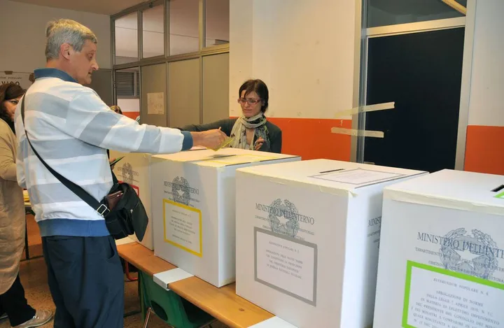 I bolognesi chiamati a esprimersi sui cinque quesiti del. referendum domani sono 290mila