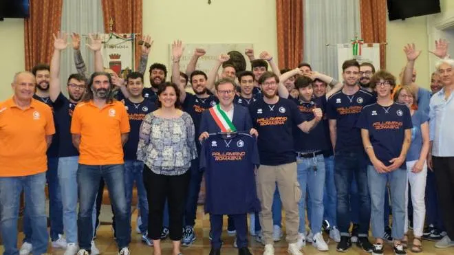La Pallamano Romagna ricevuta dal sindaco di Faenza Massimo Isola