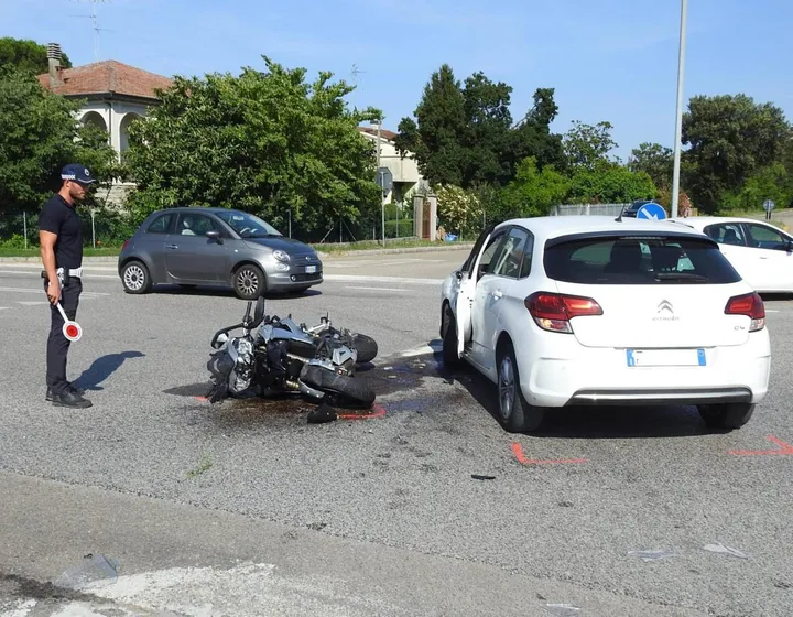 I mezzi coinvolti nell’incidente di ieri pomeriggio a Lugo