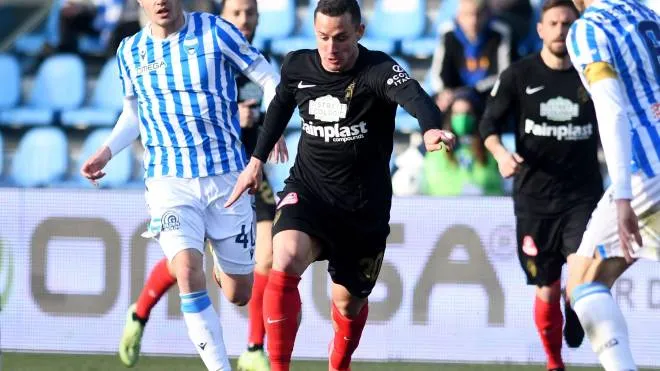 Il centrocampista Dario Saric si prepara a lasciare Ascoli dopo due stagioni