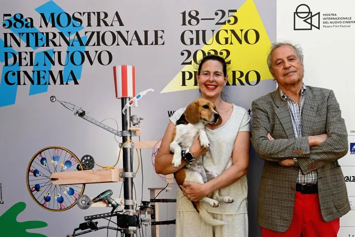 Da sinistra, Rizia Ortolani ed Enrico Ortolani Sternini. I figli del compositore sono anche i vertici della Fondazione a lui dedicata