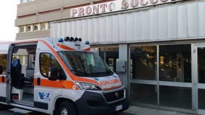 L’ambulanza medicalizzata di San Severino (foto d’archivio)