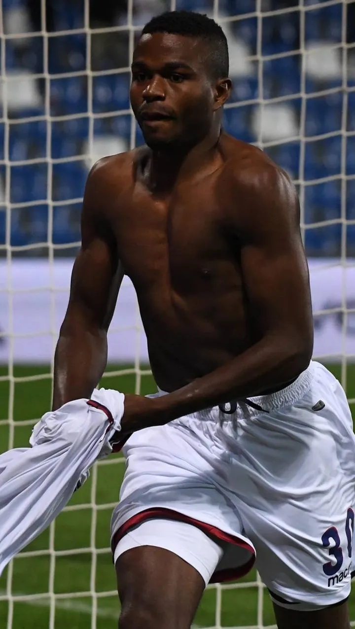 La gioia di Orij Okwonkwo dopo il gol al Sassuolo nel 2017. In seguito era stato girato in prestito
