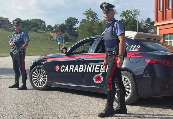 Carabinieri in azione (foto d’archivio)