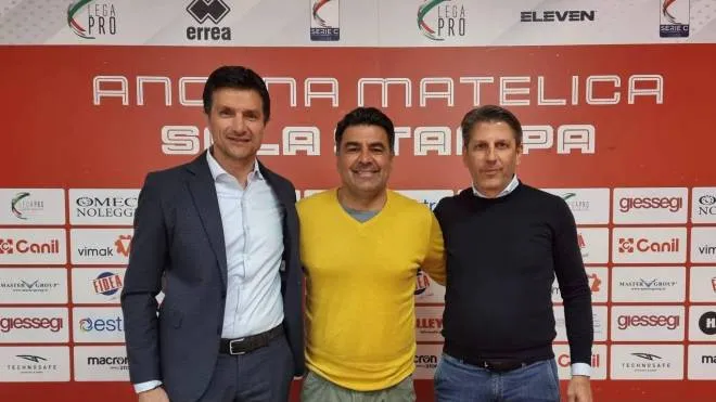 L’amministratore delegato Roberto Ripa, l’allenatore Gianluca Colavitto e il diesse Francesco Micciola