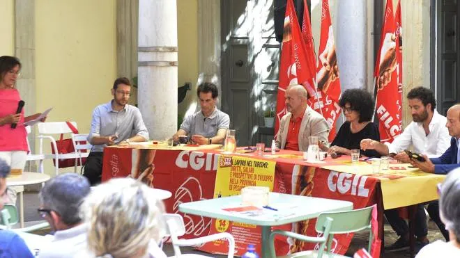Un momento del dibattito che si è tenuto ieri a Palazzo Gradari (Foto Luca Toni)