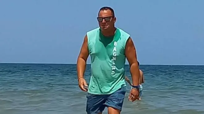 Sami Letaief di 43 anni, tunisino, bagnino, morto dopo esser caduto con lo scooter