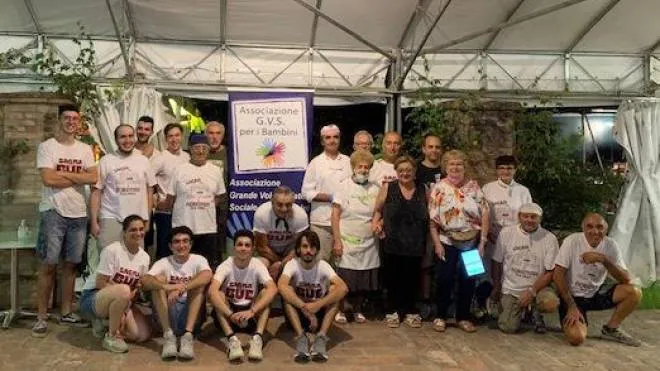 Sono circa sessanta i volontari impegnati a realizzare la kermesse culinaria e gastronomica che si tiene fino alla metà di agosto a Corporeno