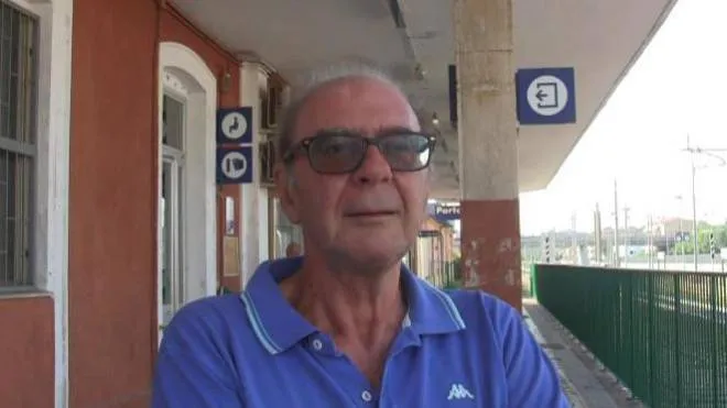 Giovanni Giri alla stazione dei treni di Porto Recanati