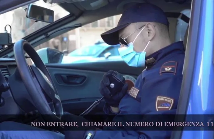 Un frame del video diffuso dalla Polizia di Stato