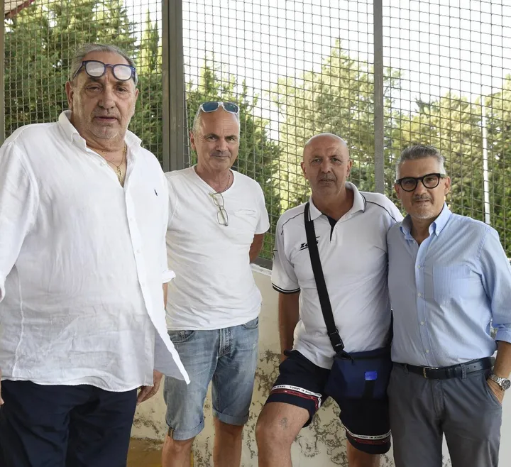 Da sinistra; il direttore generale. Enzo Vissani, il presidente Alberto Crocioni, il tecnico Sauro Trillini e il team manager Michele Bacchi