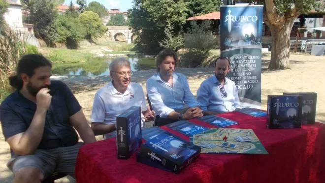 La presentazione di ’Rubico’ è avvenuta ieri alla golena del fiume Sotto il sindaco Filippo Giovannini