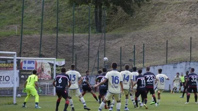 Una fase della partita tra Hellas Verona e Vis Pesaro terminata 1-4