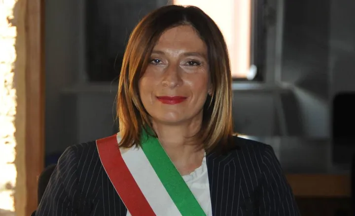 Milena Garavini è stata eletta sindaco di Forlimpopoli nel 2019. Da fine 2021 è diventata consigliere provinciale con delega a Istruzione, formazione e fondi europei