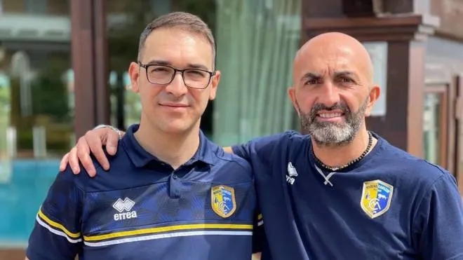 Il presidente del Modena Cavezzo Futsal, Nicola Diana assieme al mister Nunzio Checa. I gialloblu sono stati inseriti in un girone particolarmente duro