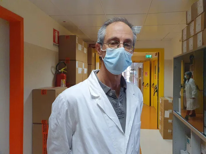 Il direttore dell’unità di Virologia dell’ospedale di Torrette, Stefano Menzo