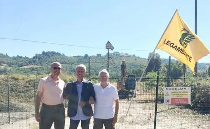 Attivisti del circolo Setta Samoggia Reno di Legambiente Angelo Farneti, Claudio Corticelli e Ubaldo Radicchi