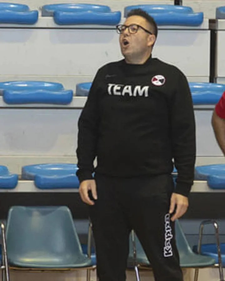 Francesco Ghera è l’allenatore della Mernap Faenza di serie C1