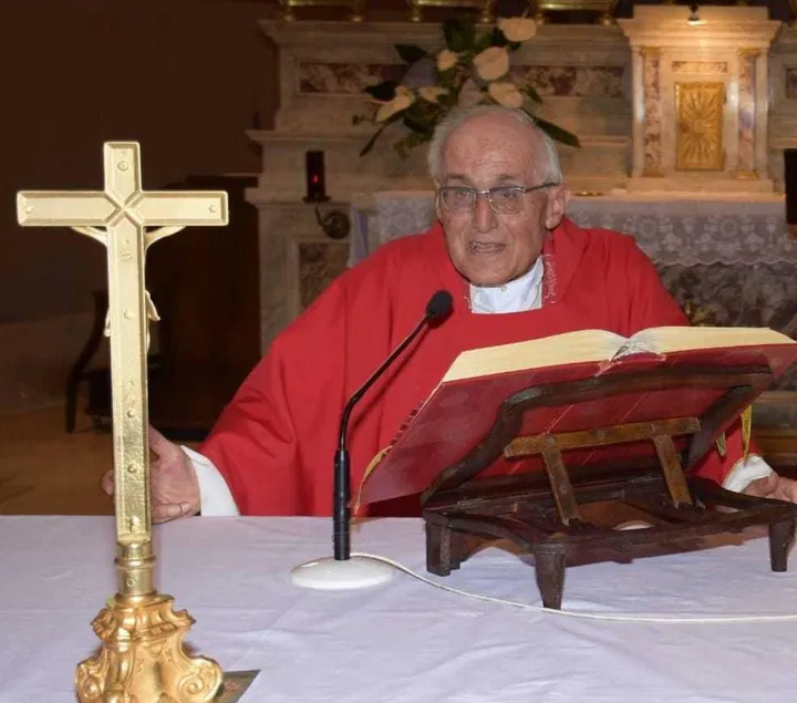 Monsignor Pietro Mongardi aveva 93 anni. Era nato a Riolo Terme il 24 maggio 1979