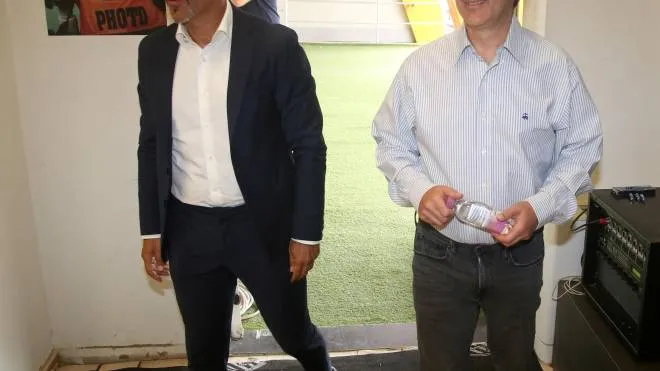 Robert Lewis, a destra, insieme al nuovo allenatore Domenico Toscano
