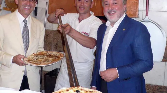 Romano Lorenzi e Otello Renzi protagonisti della degustazione di pizze di domani