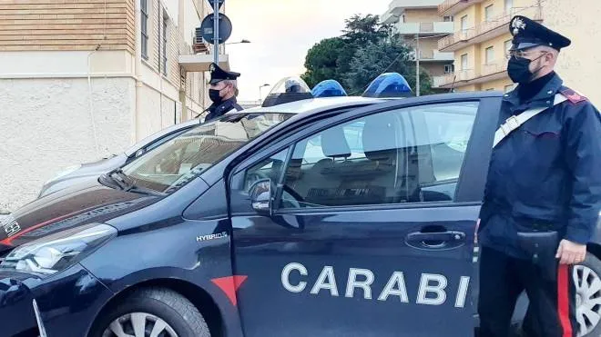 Il rapinatore. 21enne è stato arrestato dai carabinieri. grazie alla descrizione fornita da alcune vittime