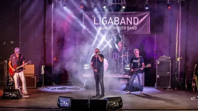 L’esibizione sul palco della Ligaband
