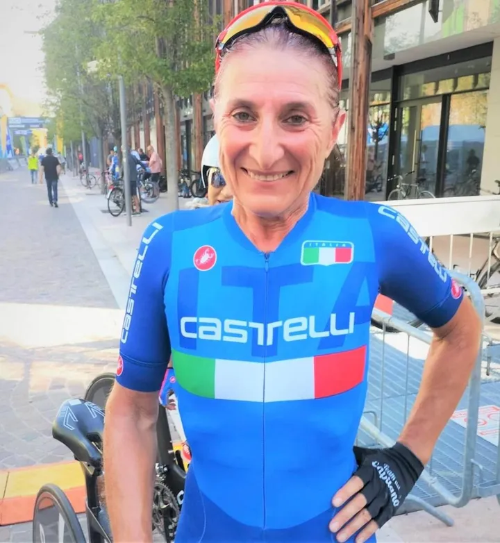 Maria Cristina Prati,. salita sul gradino più alto del podio a Trento,. è portacolori del Team del Capitano. E’. anche un’affezionata della Nove Colli