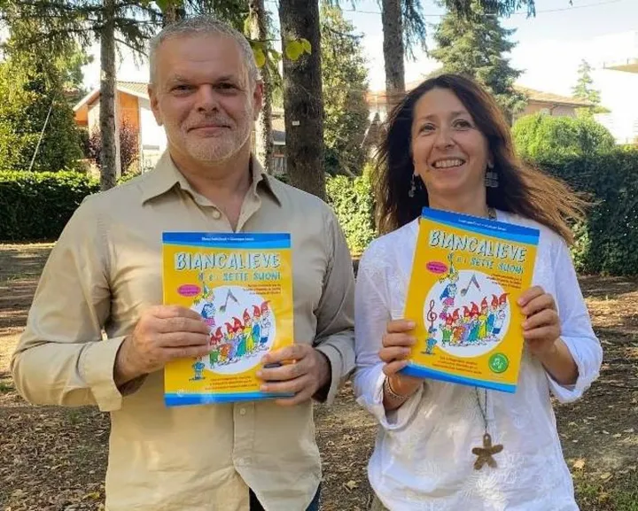 I due autori Giuseppe Zanca ed Elena Indellicati con il loro nuovo libro
